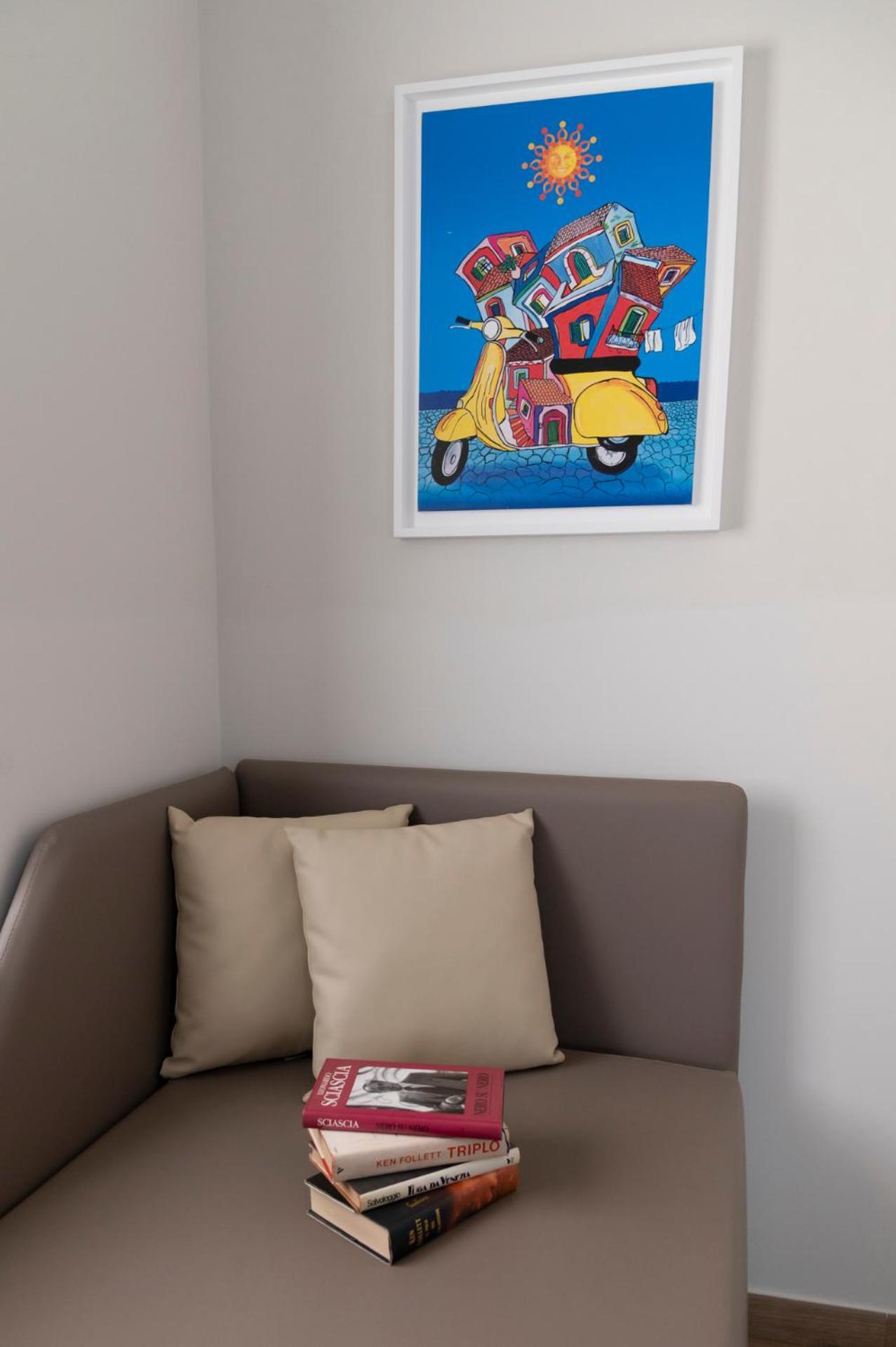 Ruggero Settimo - Room & Suite Palermo Bagian luar foto